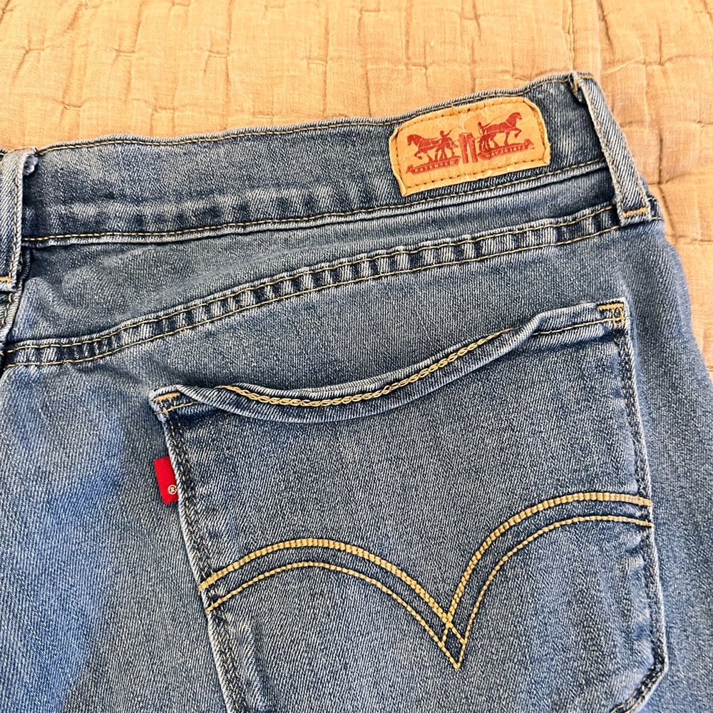 Levi's Women's Denim Jeans with Signature Stitching